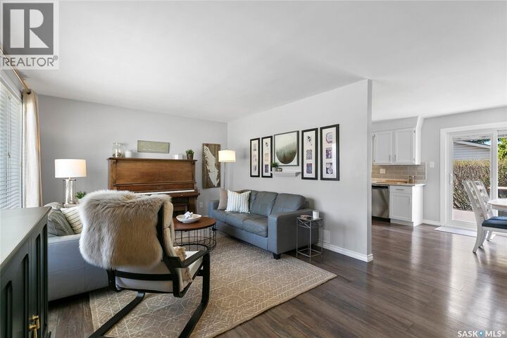Property Photo:  1206 Flexman Crescent N  SK S4X 2Y8 