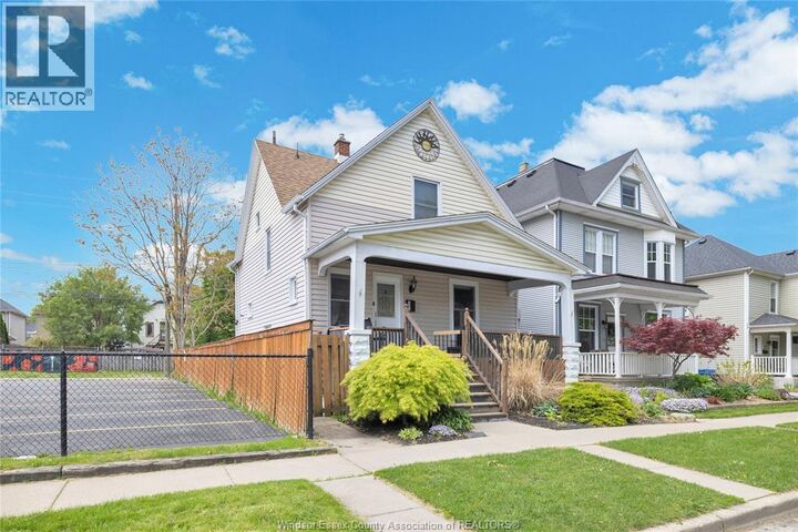 Property Photo:  521 Windermere  ON N8Y 3C9 