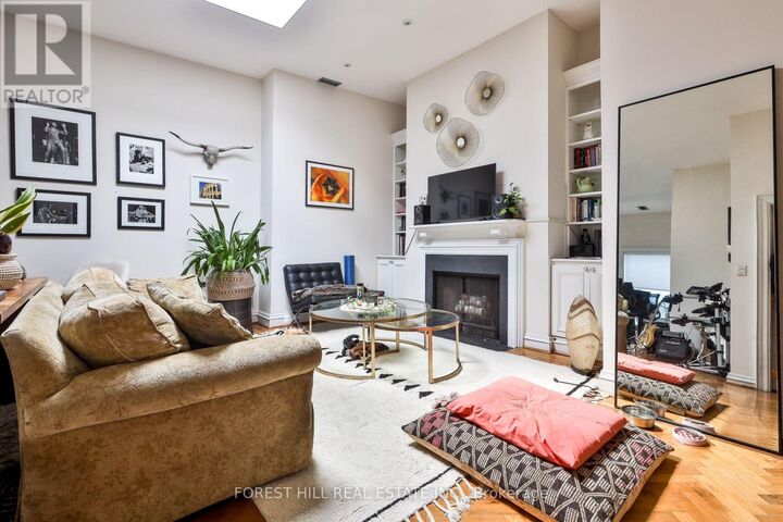 Property Photo:  40 Hazelton Avenue Ph 11  ON M5R 2E2 