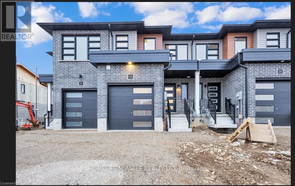 Property Photo:  19 Wilkinson Avenue  ON N1S 0C5 