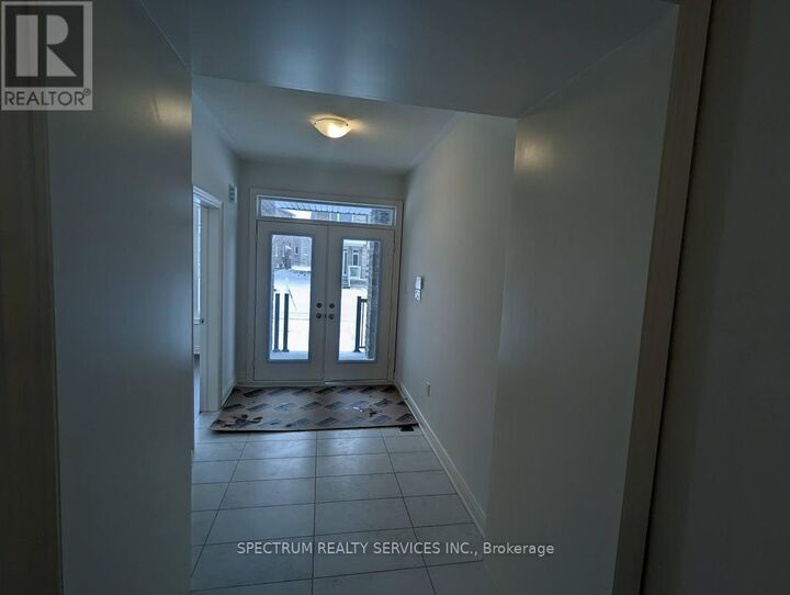 Property Photo:  16 Trailbank Gardens  ON L8B 1Y5 