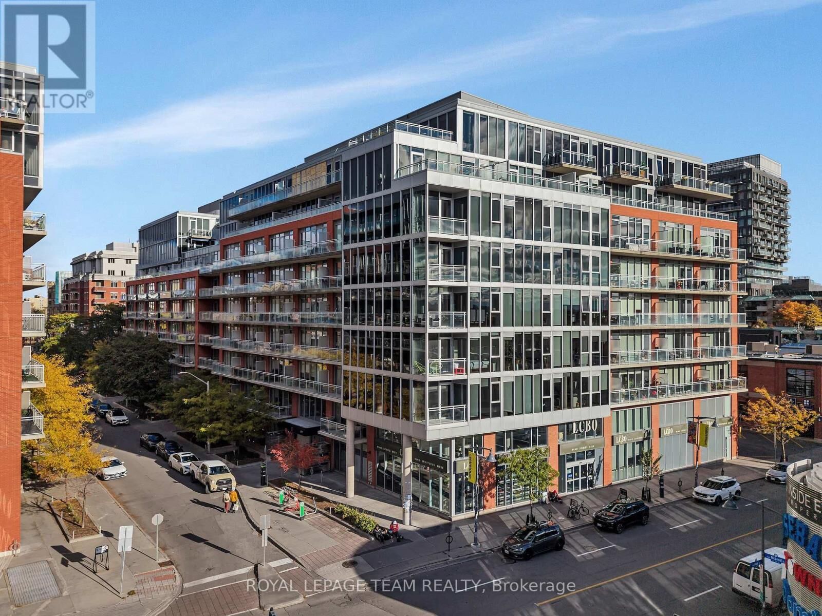 Property Photo:  360 McLeod Street 905  ON K2P 1A9 