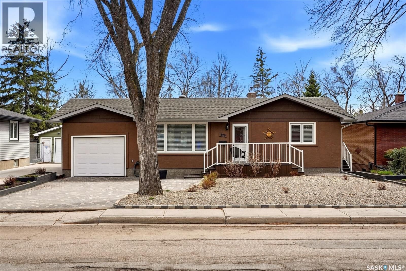 Property Photo:  229 20th Avenue E  SK S4N 1J5 
