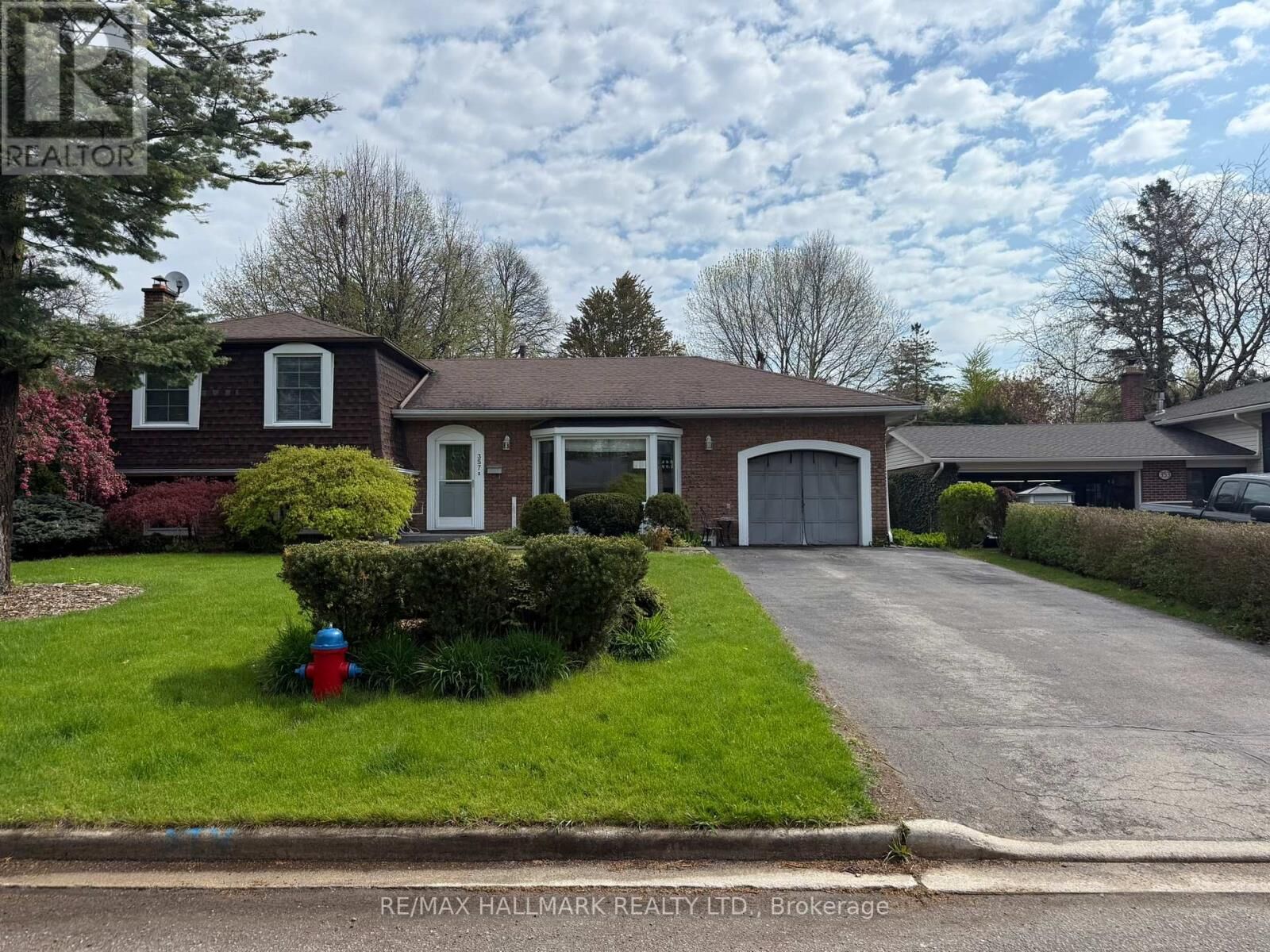 Property Photo:  357 Monica Crescent  ON L7N 1Z5 