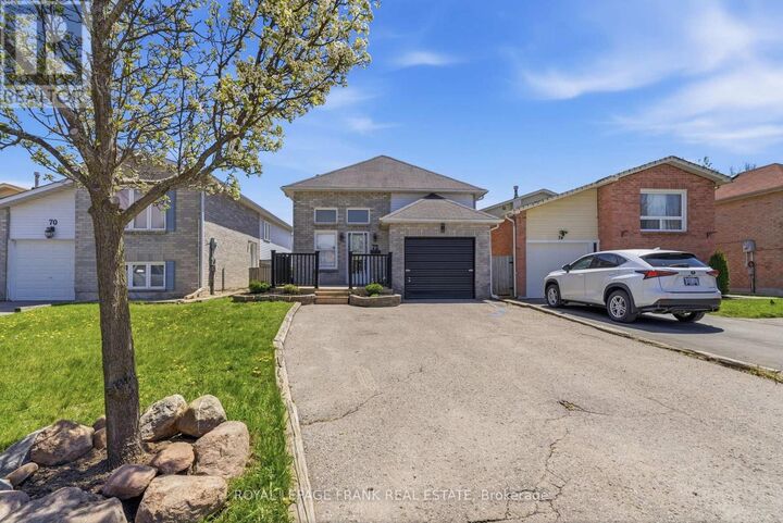Property Photo:  72 Broadlands Crescent  ON L1E 1R1 