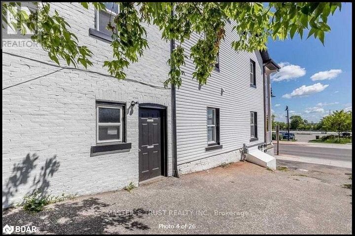 Property Photo:  27 Front Street North 201  ON L3V 4R6 