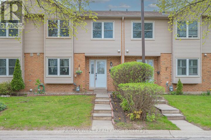 Property Photo:  2065 Amherst Heights Court 38  ON L7P 4R7 