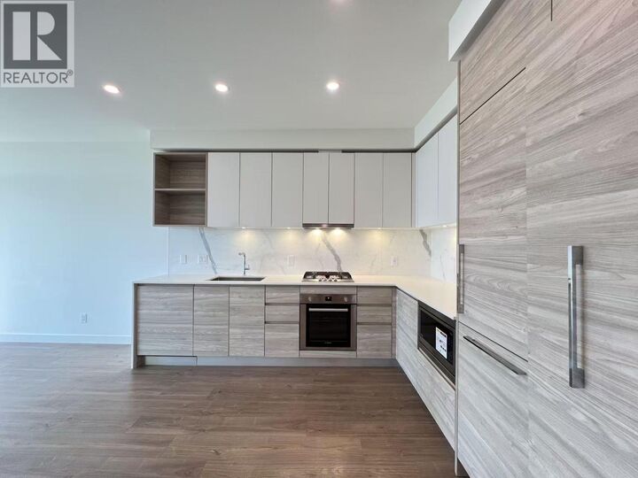 Property Photo:  585 Austin Avenue 808  BC V3K 0G6 