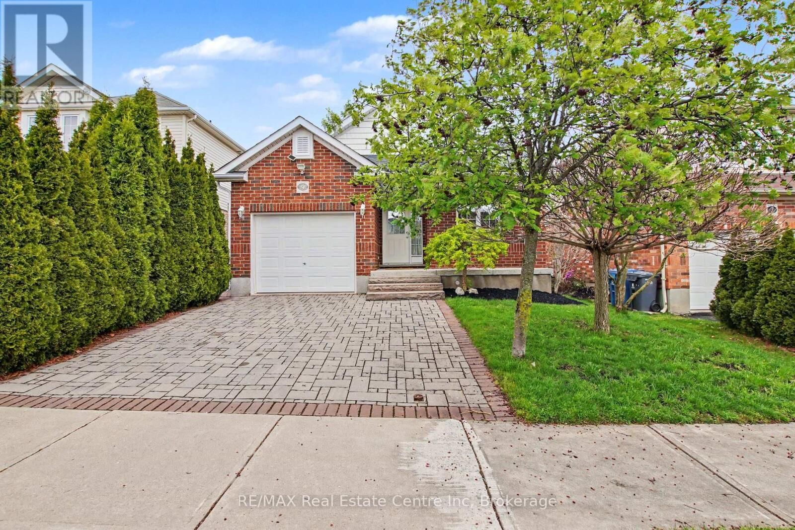 Property Photo:  9 Washburn Drive  ON N1E 0B4 