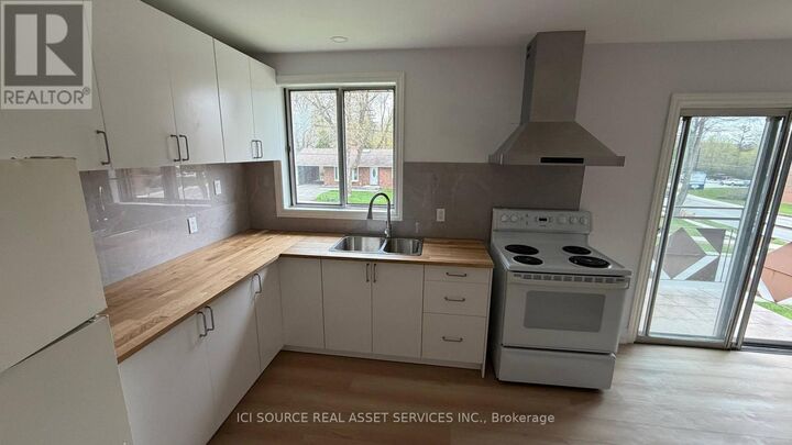 Property Photo:  3 Faulkner Street 4  ON L9W 3K9 