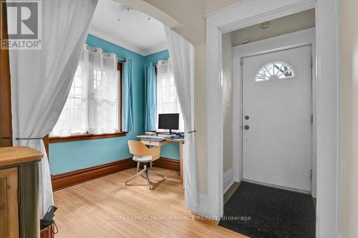 Property Photo:  9 Mutchmor Road  ON K1S 1L4 