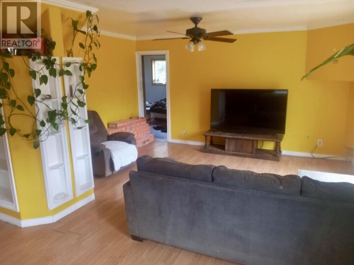 Property Photo:  32 Martin Ave  ON P0W 1C0 