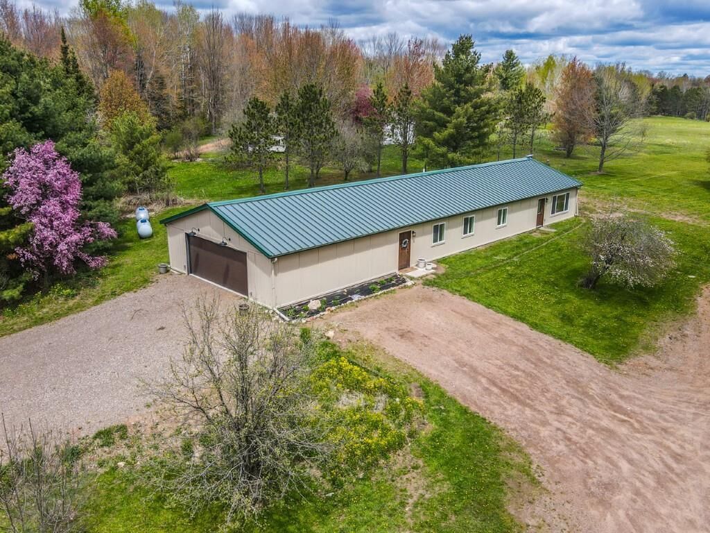 Property Photo:  N2812 Hinz Road  WI 54452 