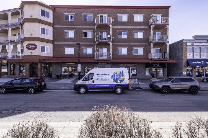 Property Photo:  50 St Thomas Street 404  AB T8N 6K8 
