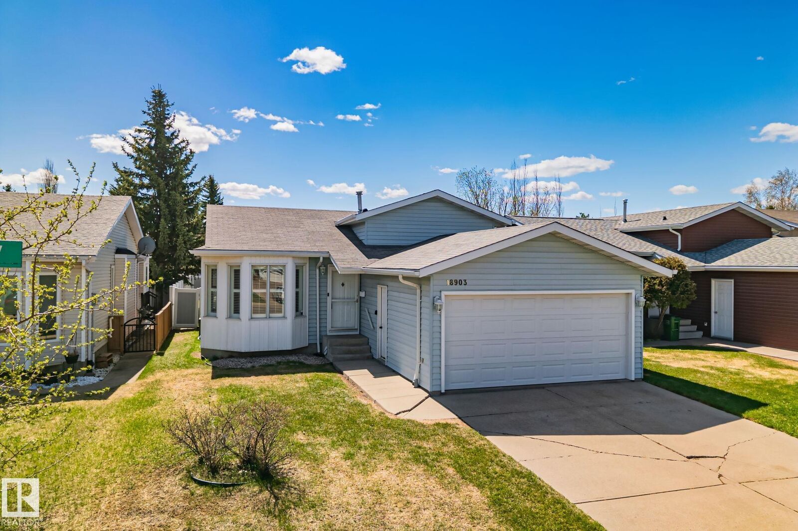 Property Photo:  18903 70 Avenue NW  AB T5T 5E1 