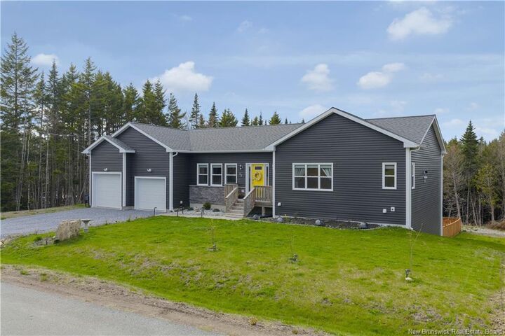 Property Photo:  65 Kimberly Street  NB E2N 0B4 