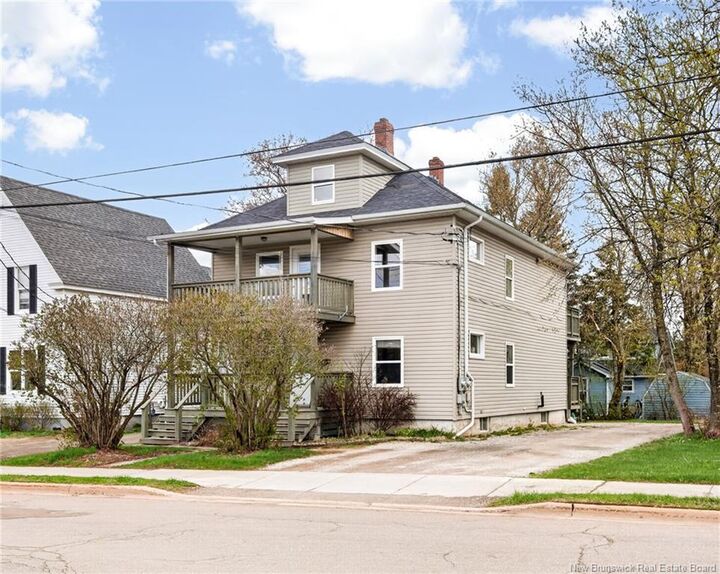 Property Photo:  453-455 High Street  NB E1C 6E3 