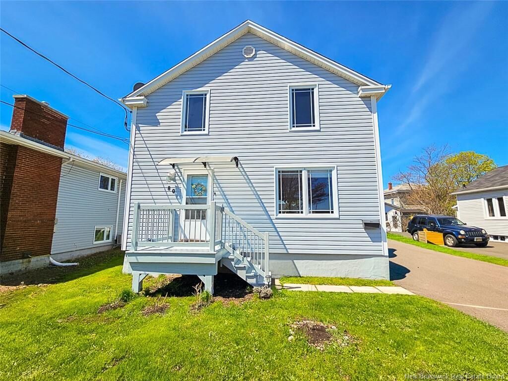 Property Photo:  80 Oakland Avenue  NB E1C 7P1 
