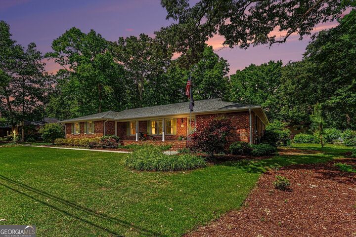 Property Photo:  119 Windwood Way  GA 30165 