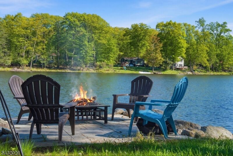 Property Photo: 931 Plymouth Lake Dr NJ 07860