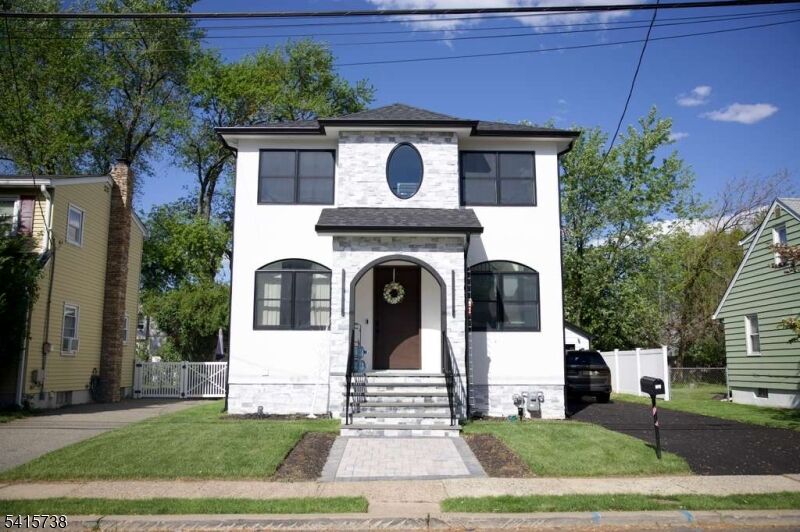 Property Photo:  271 Bergen Blvd  NJ 07424 