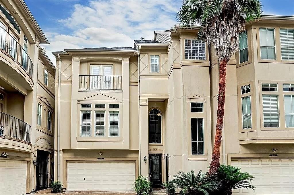 Property Photo: 4508 Rose Street TX 77007