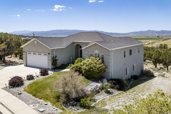 Property Photo: 164 S Chaparral Dr UT 84720