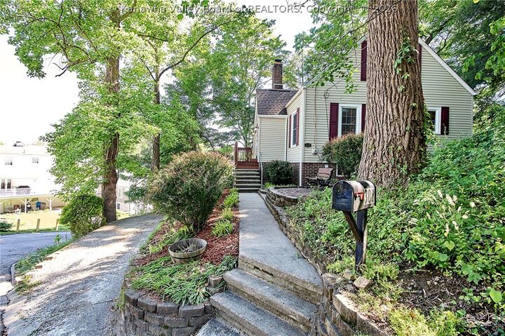 Property Photo:  308 Macon Street  WV 25303 