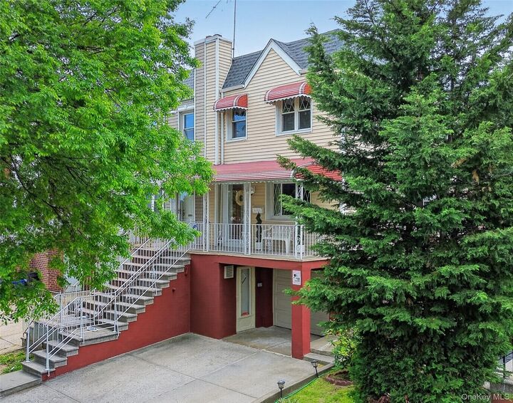Property Photo:  3215 Bruckner Boulevard  NY 10461 