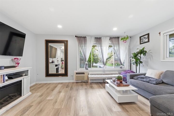 Property Photo: 101 Edmunton Drive G2 NY 11703