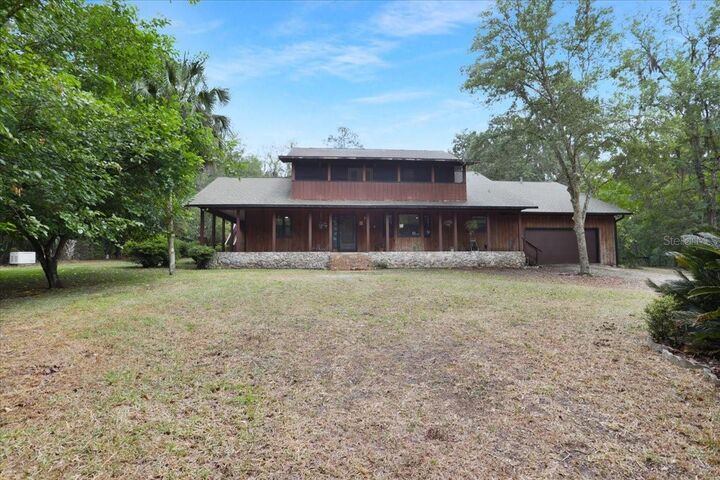 Property Photo: 22731 NW 91st Court Road FL 32667