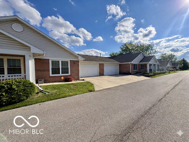 Property Photo:  10917 Pinellas Park Drive  IN 46229 