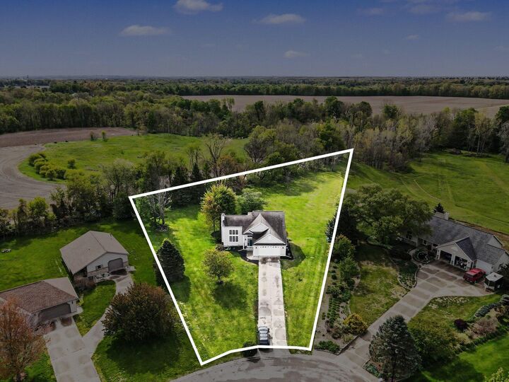 Property Photo:  3575 Walnut Court  MI 49419 
