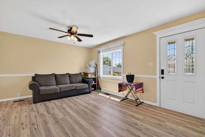 Property Photo:  312 Healy Avenue  IL 60446 