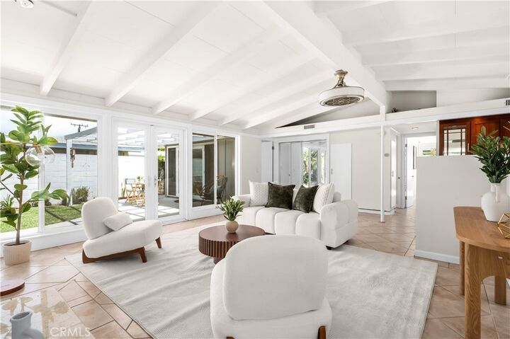 Property Photo: 3030 Roxanne Avenue CA 90808