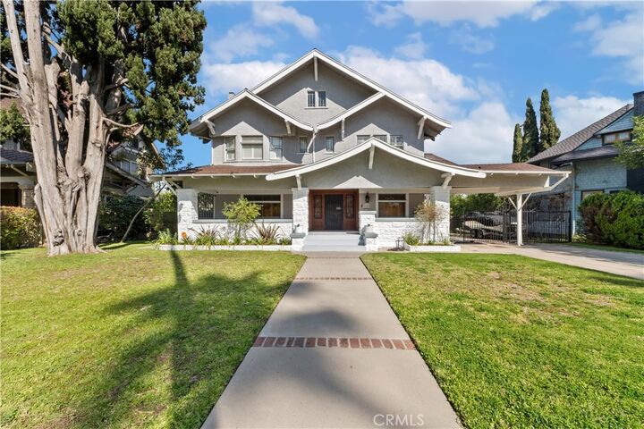 Property Photo: 2167 W 20th CA 90018