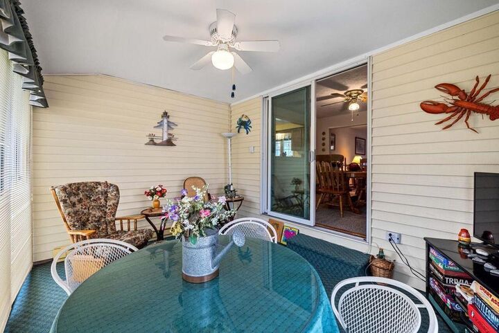 Property Photo:  6 Laurel Circle 6  ME 04043 