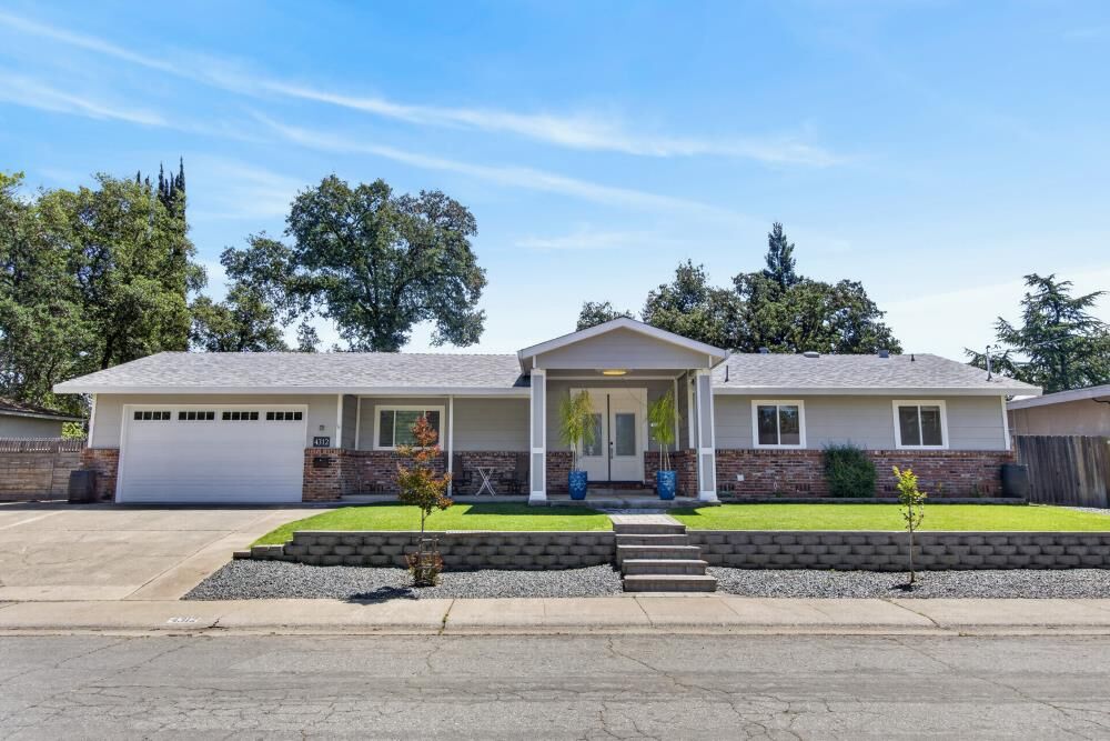 Property Photo: 4312 Vista De Lago Way CA 95628