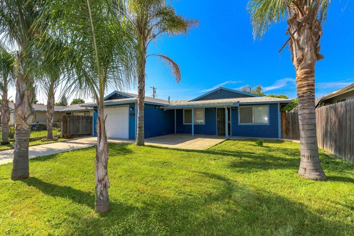 Property Photo: 268 E 10th CA 95341