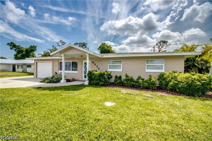 Property Photo:  8524 Dartmouth Street  FL 33907 