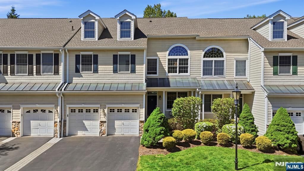 Property Photo:  5 Pheasant Run  NJ 07675 