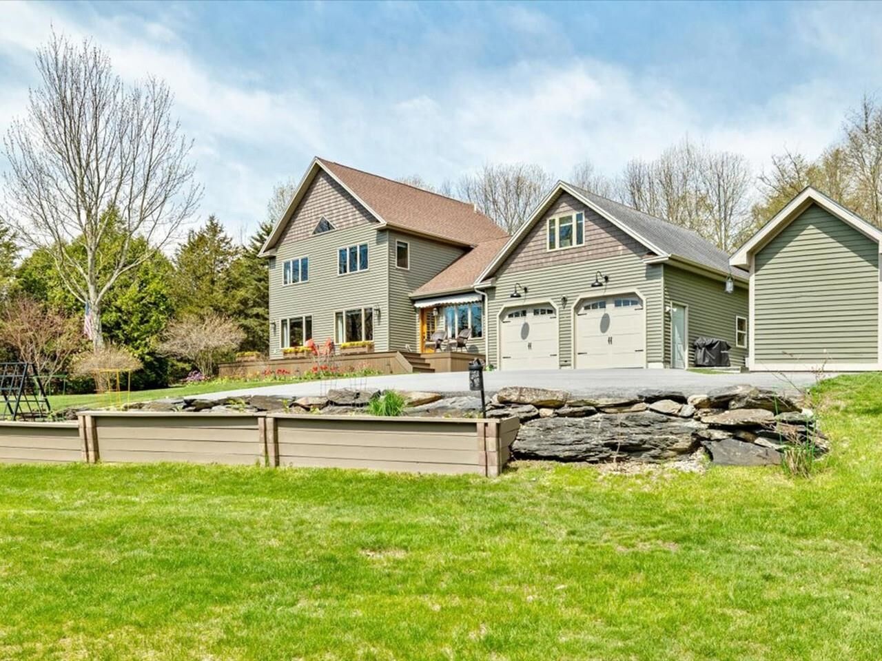 Property Photo:  16 Sugarbush Road  VT 05468 