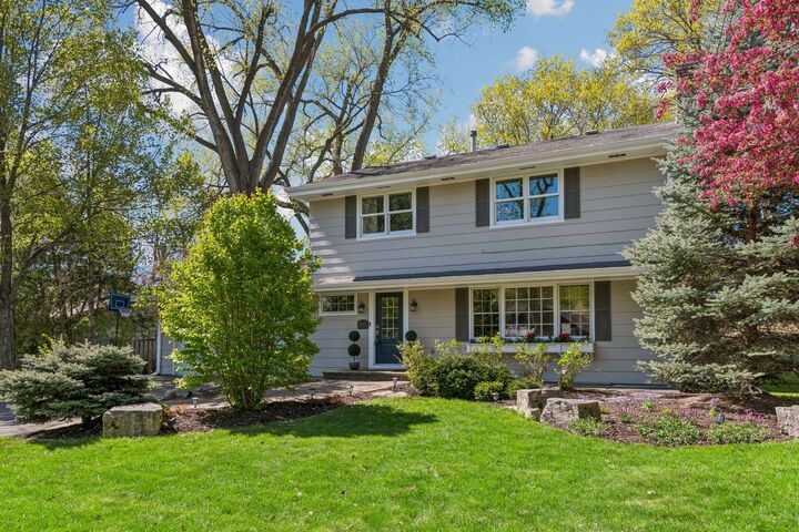 Property Photo: 290 Ridgeview Drive E MN 55391
