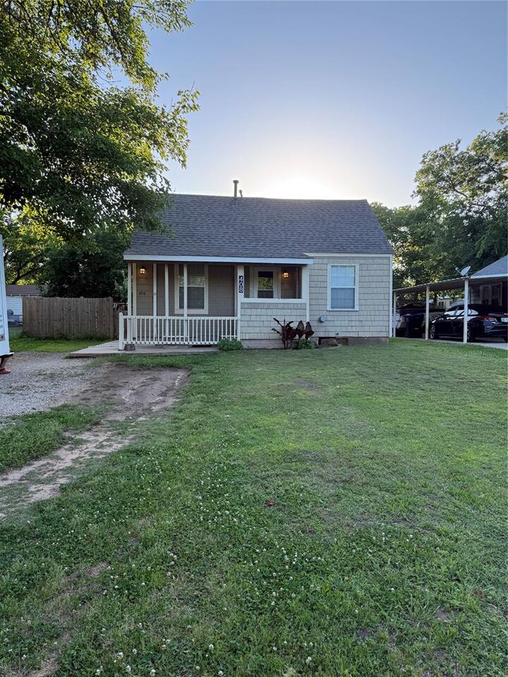 Property Photo: 408 N 7th St. OK 73026