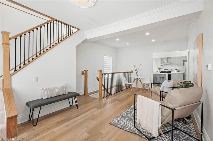 Property Photo:  491 Ferguson Avenue N  ON L8L 4Z4 