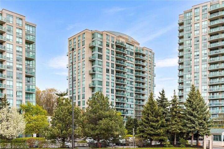 Property Photo:  2565 Erin Centre Boulevard Ph7  ON L5M 6Z8 