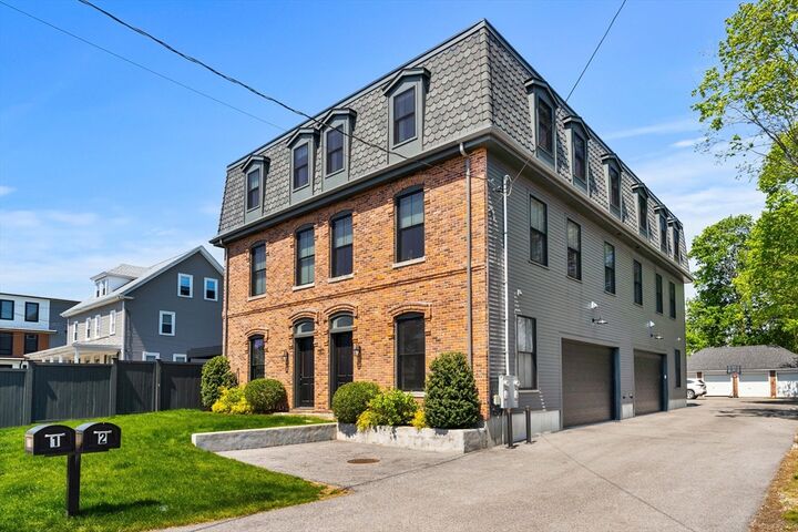 Property Photo:  165 River St 2  MA 02453 