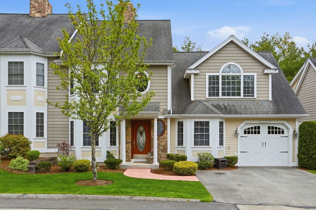 Property Photo: 7 Jill'S Way 7 MA 01876