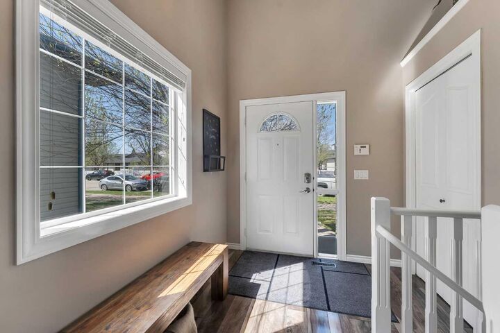 Property Photo:  952 Silver Creek Drive NW  AB T4B 2R6 