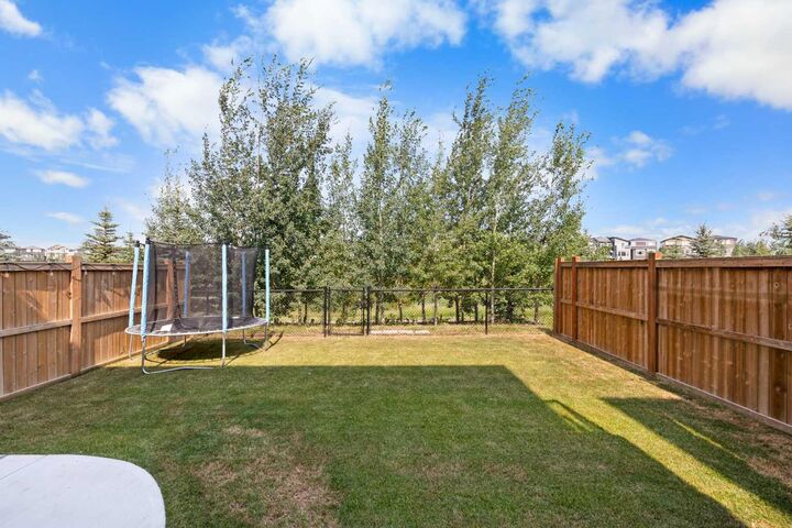 Property Photo:  223 Howse Drive NE  AB T3P 1K4 